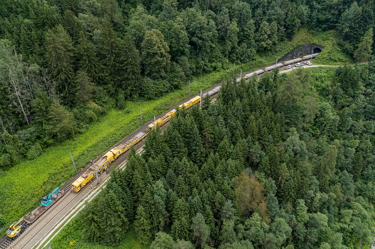 Lucrări majore pe ruta feroviară Innsbruck–Bozen, cu două etape de restricții și închideri totale ale traficului pentru intervenții esențiale pe infrastructura de pe Brenner