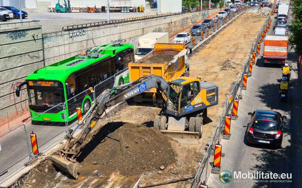 Lot 4 modernizare linii tramvai - Se excavează în 3 puncte la Pod Constanța și se lucrează și sâmbăta pentru a urgenta lucrările pe cel mai important tronson de cale din București