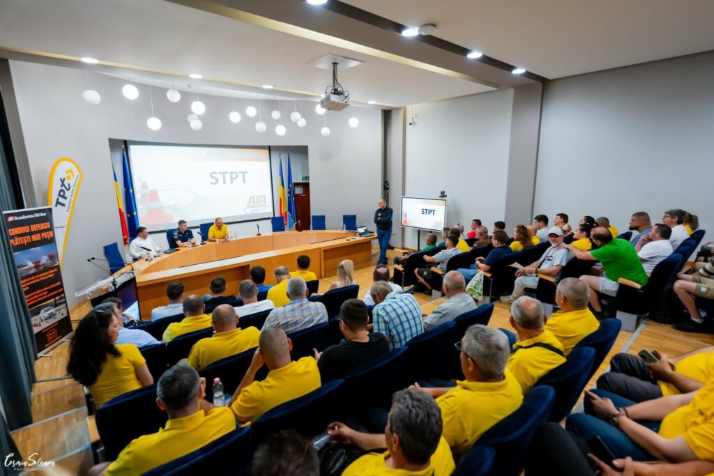 STP Timișoara organizează prima sesiune de instruire din România dedicată conducerii preventive și managementului riscului în transportul public urban. Parteneriat cu Academia Titi Aur