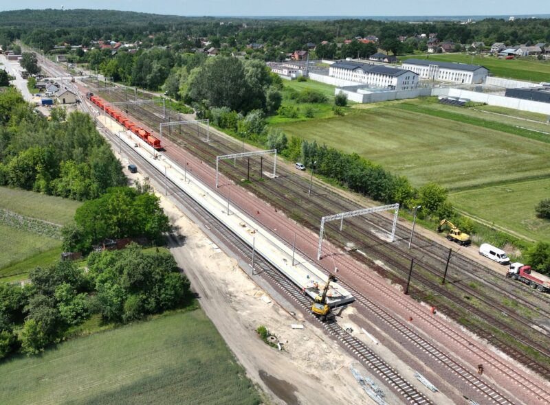 Noi secțiuni de cale ferată modernizate și primele deschideri pentru pasageri în sud‑estul Poloniei, cu reluarea circulației spre Sandomierz, Varșovia, Stalowa Wola și Rzeszów din 21 iulie