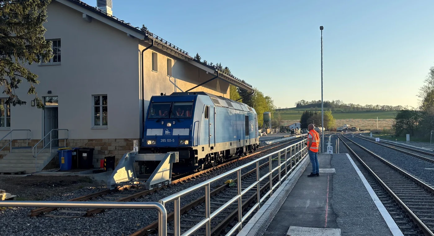 Sistemul Kuppelfahrstraße testat cu succes în cadrul Digitalen Testfeld Bahn, un pas important pentru automatizarea feroviară din Germania