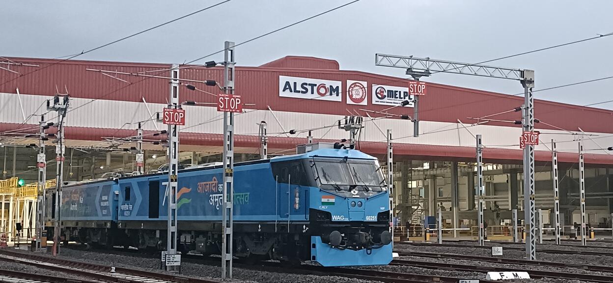 Alstom semnează un contract pe 5 ani pentru mentenanța locomotivelor WAG‑12B în depoul Nagpur, prin joint‑venture‑ul său cu Indian Railways