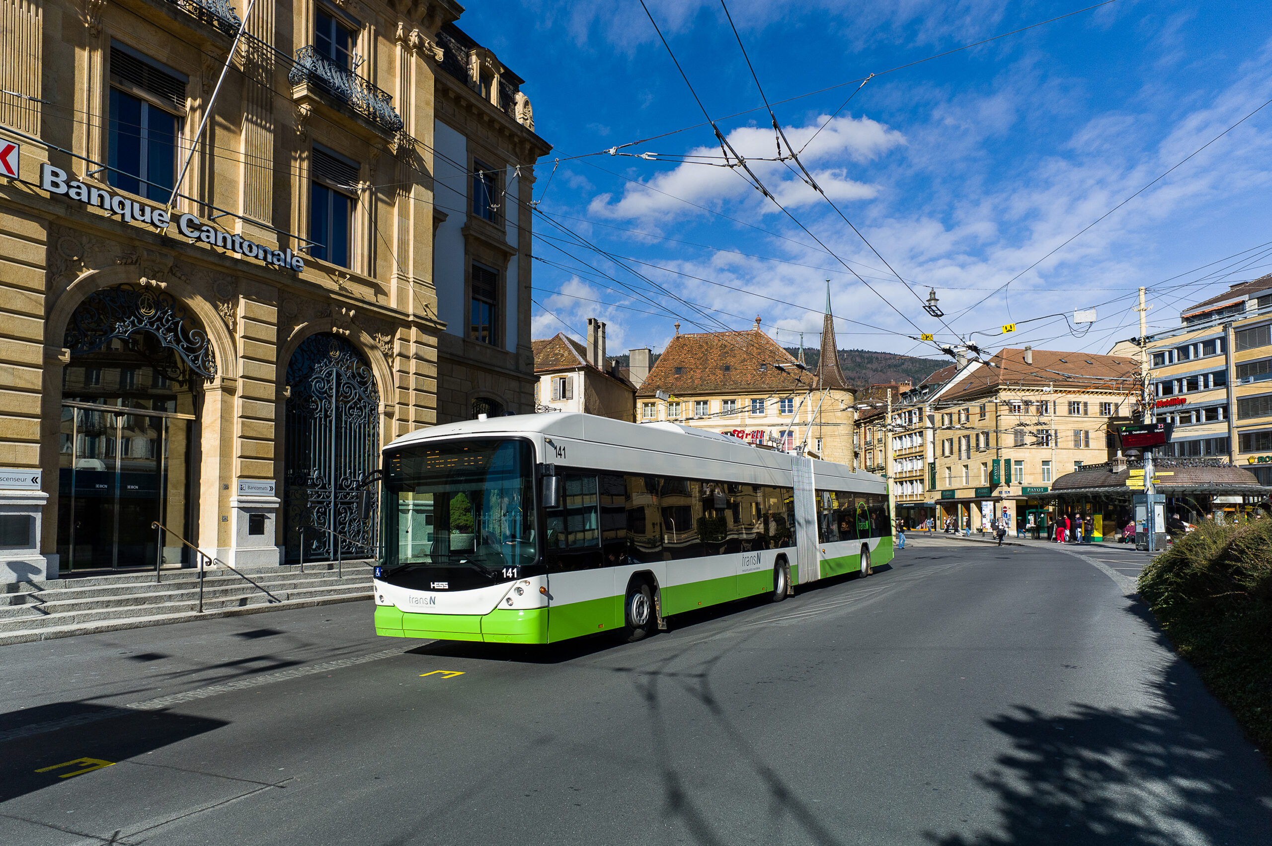 Rețeaua de troleibuze din Neuchâtel revine în forță, cu tehnologie SÉCHERON pentru eficiență și sustenabilitate