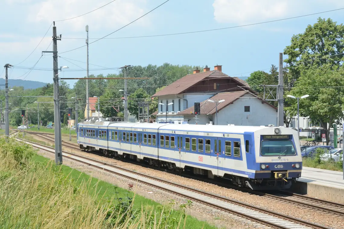 ÖBB retrage din circulație legendara serie 4020, trenul care a definit aproape cinci decenii mobilitatea urbană din Viena