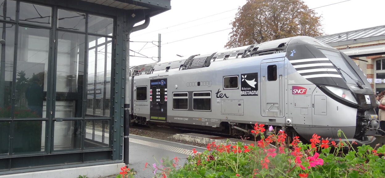 Alstom atinge pragul istoric de 500 de trenuri Omneo Régio2N produse în Franța, confirmând succesul uneia dintre cele mai mari serii feroviare regionale din Europa