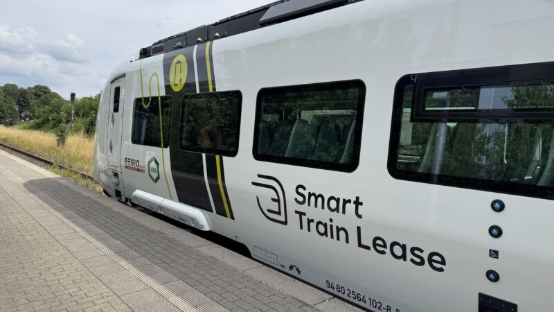 Reluarea circulației pe RE 47 peste podul Müngsten marchează un moment decisiv pentru mobilitatea din Bergisches Land, odată cu introducerea trenurilor moderne baterie‑electrice