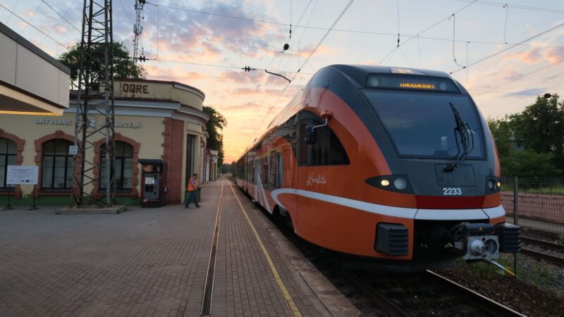 Trenurile diesel Elron Stadler FLIRT au efectuat cu succes testul tehnic pe ruta Riga–Daugavpils pentru posibila operare Vivi
