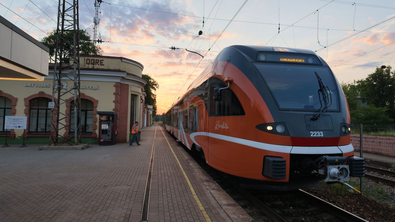 Trenurile diesel Elron Stadler FLIRT au efectuat cu succes testul tehnic pe ruta Riga–Daugavpils pentru posibila operare Vivi