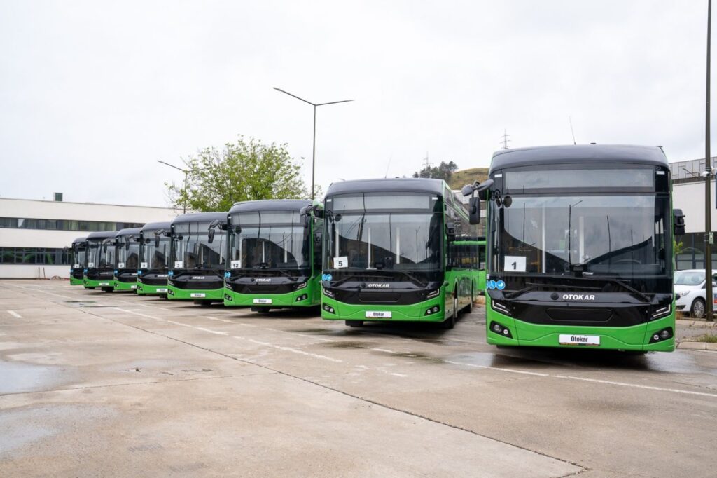 Reșița primește 14 autobuze electrice Otokar e‑KENT, marcând un nou pas în modernizarea transportului public