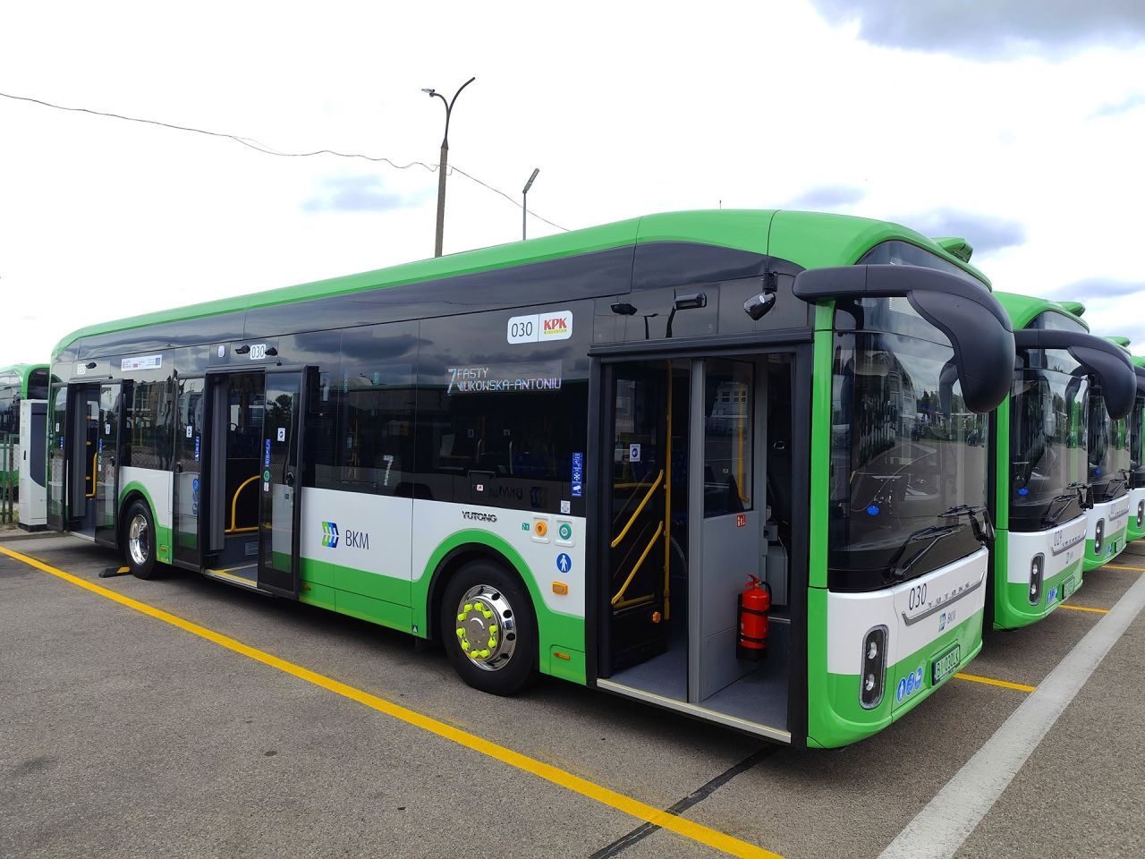 Białystok își extinde flota electrică cu 30 de autobuze Yutong U12 livrate de Busnex Poland
