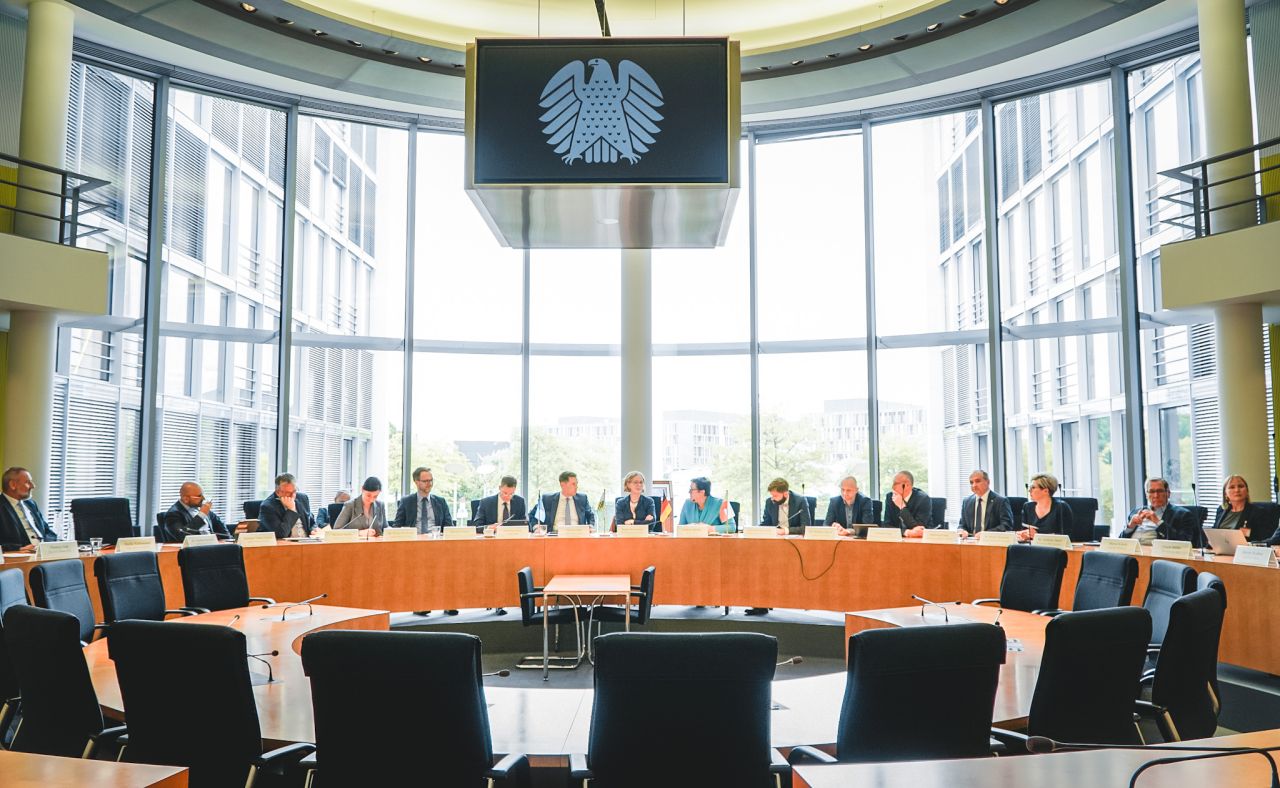 Germania face un pas decisiv pentru electrificarea liniei Dresden–Görlitz: primul grup de lucru dedicat proiectului a fost constituit la Berlin