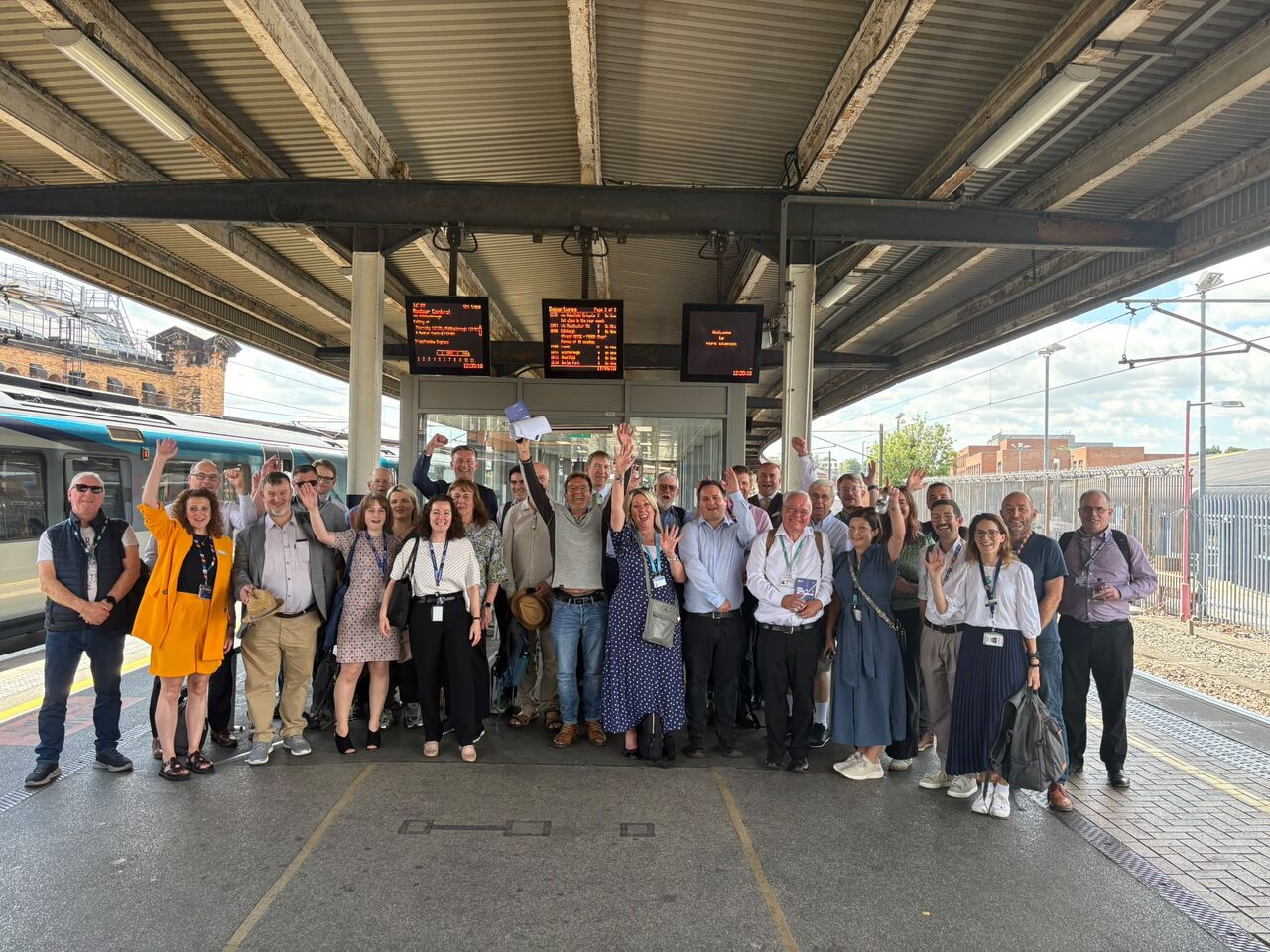 Transpennine Route Upgrade: partenerii din nordul Angliei au explorat pe teren transformarea uneia dintre cele mai mari investiții feroviare din Marea Britanie