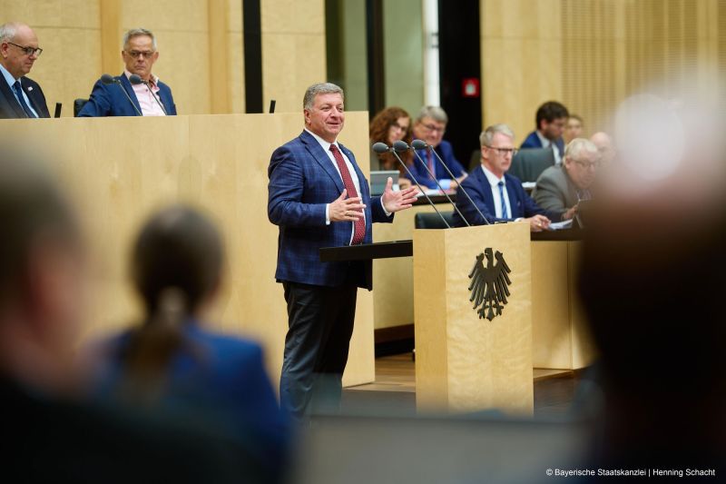 Bavaria susține simplificarea legislației construcțiilor și prețuri echitabile pentru taxele feroviare, prin inițiative prezentate în Bundesrat