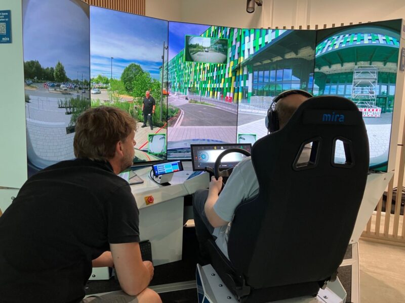 Düsseldorf lansează testul public pentru shuttle-uri teleoperate în trafic real