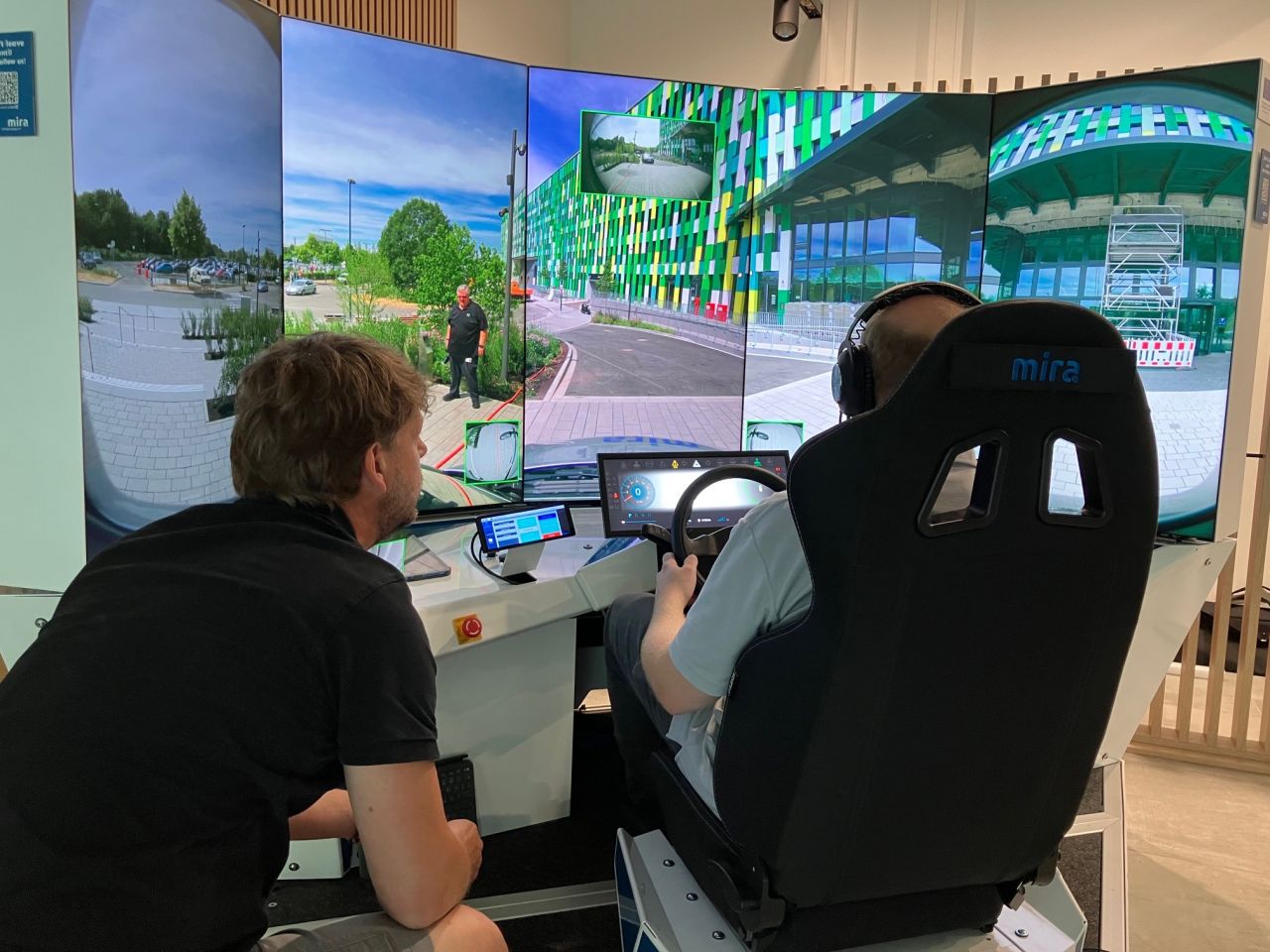 Düsseldorf lansează testul public pentru shuttle-uri teleoperate în trafic real