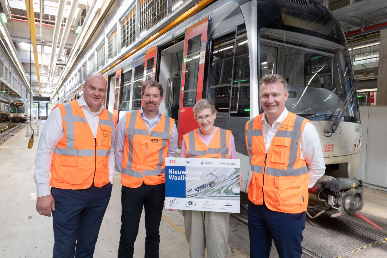 RET și Visser & Smit Bouw semnează contractul pentru noua bază de mentenanță metro Waalhaven din Rotterdam
