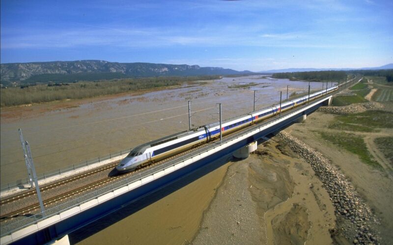 Linia de mare viteză Mediterană împlinește 25 de ani – 250 km de infrastructură strategică pentru Franța
