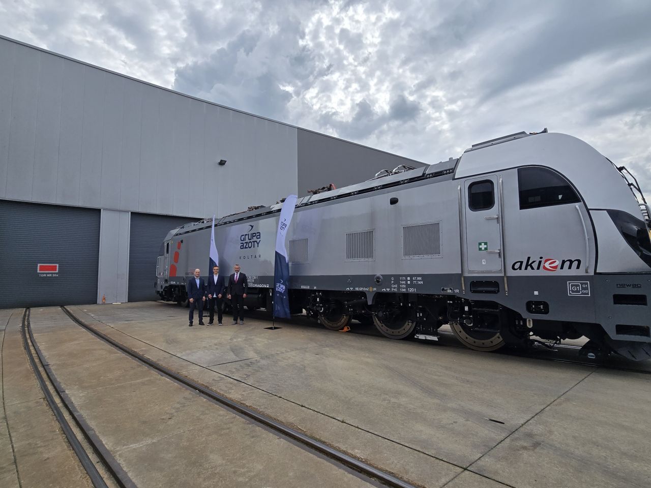 Grupa Azoty KOLTAR își extinde flota cu o nouă locomotivă Dragon 2, omologată pentru Polonia, Cehia și Slovacia
