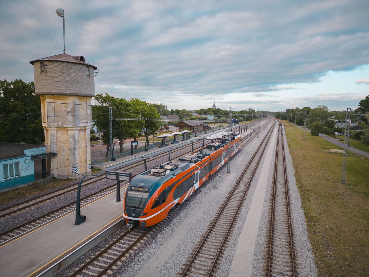 Elron crește la 3,918 milioane de pasageri în prima jumătate a lui 2026, cu o punctualitate de 97,57%