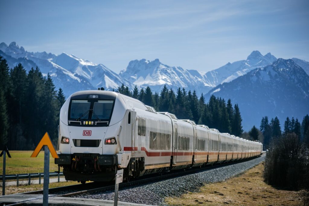Talgo încheie primul semestru din 2026 cu creșteri puternice și un portofoliu record de comenzi