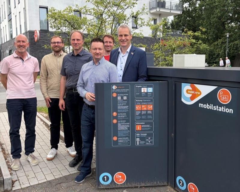 Lippstadt extinde infrastructura velo cu trei noi locații radbox.nrw și parcare acoperită pentru biciclete