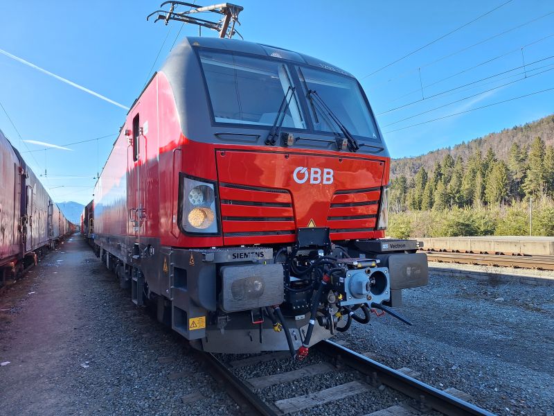 DAC intră în cea mai dură fază de testare europeană: climă extremă, deraiere și crash‑testuri în 2026