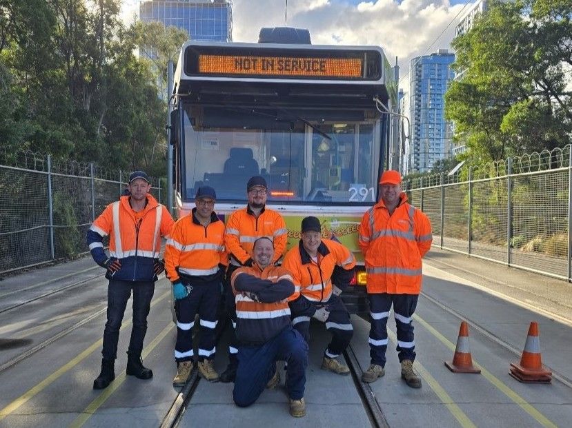 Yarra Trams își antrenează noile echipe de intervenție pentru creșterea siguranței și continuității rețelei din Melbourne