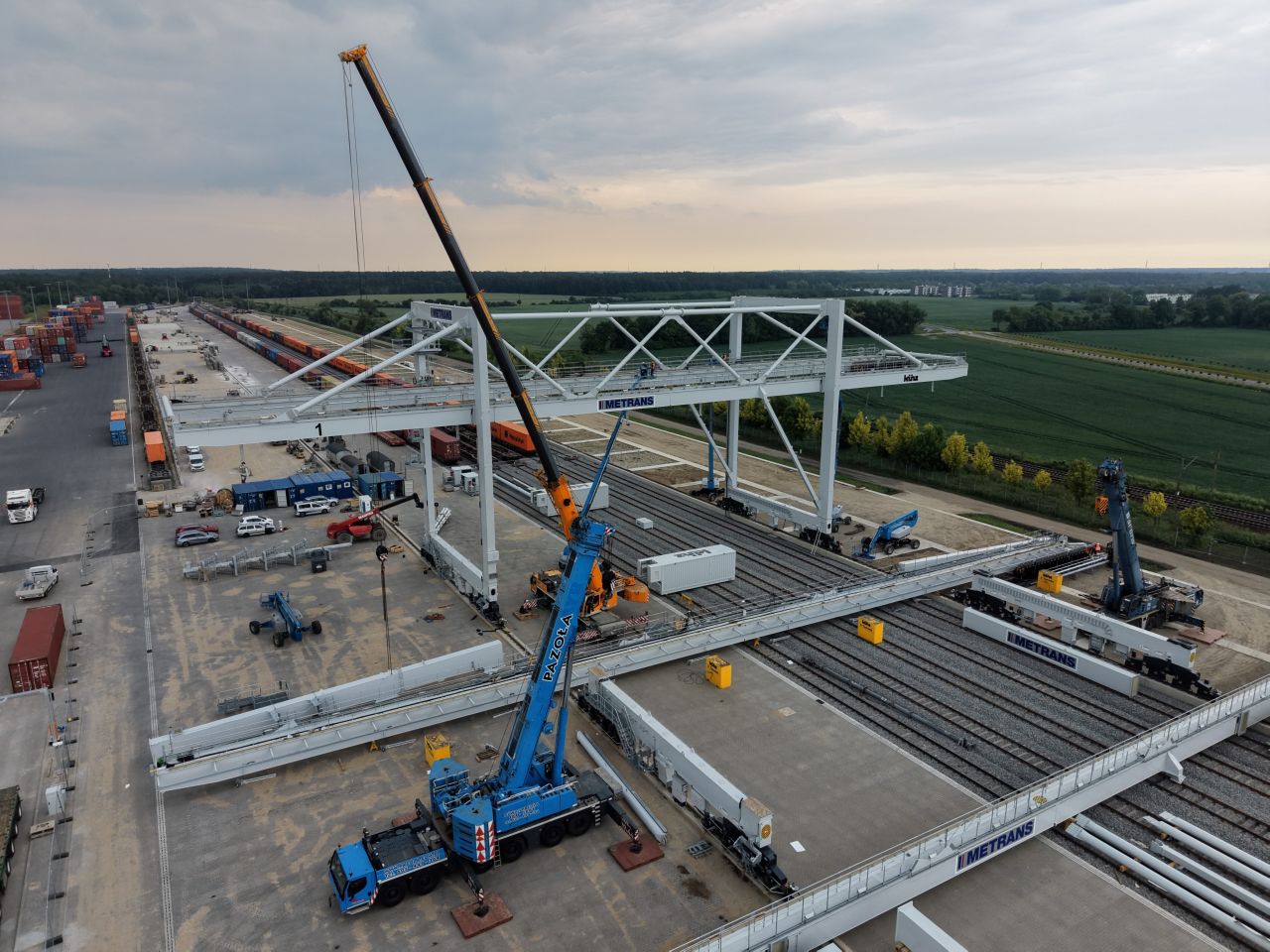 METRANS finalizează extinderea terminalului Poznań Gądki, cu două macarale Künz și creșterea capacității la 12.000 TEU
