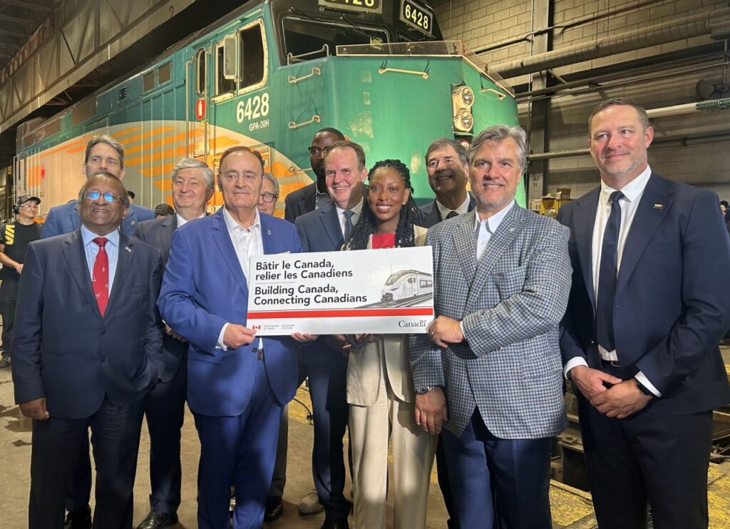 Canada investește 1,95 miliarde CAD pentru revenirea asamblării locomotivelor de pasageri în Montréal și pentru flota hibridă Stadler a VIA Rail