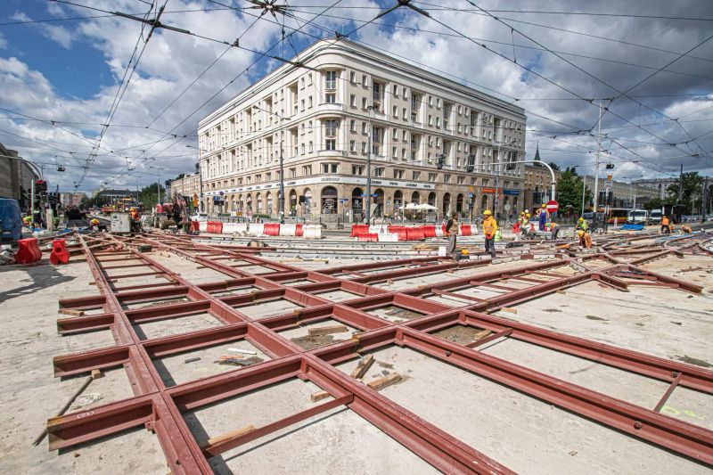 De pe 3 august, Tramwaje Warszawskie schimbă circulația la nodul Femina: începe etapa a doua a lucrărilor
