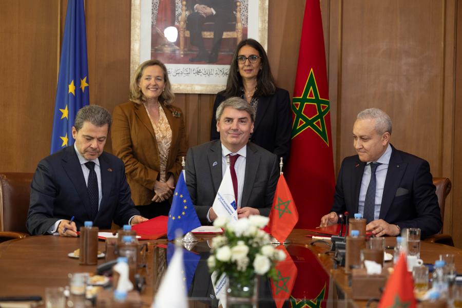 EIB investește 365 milioane de euro în modernizarea rețelelor rutiere și feroviare din Maroc, pentru infrastructură mai rezilientă și conectivitate extinsă