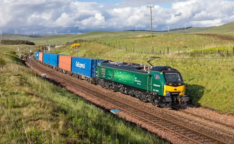 GoExpress testează trenuri logistice de 90 mph pe West Coast Main Line, cu potențial de reducere a timpilor Anglo‑Scottish cu până la 50%
