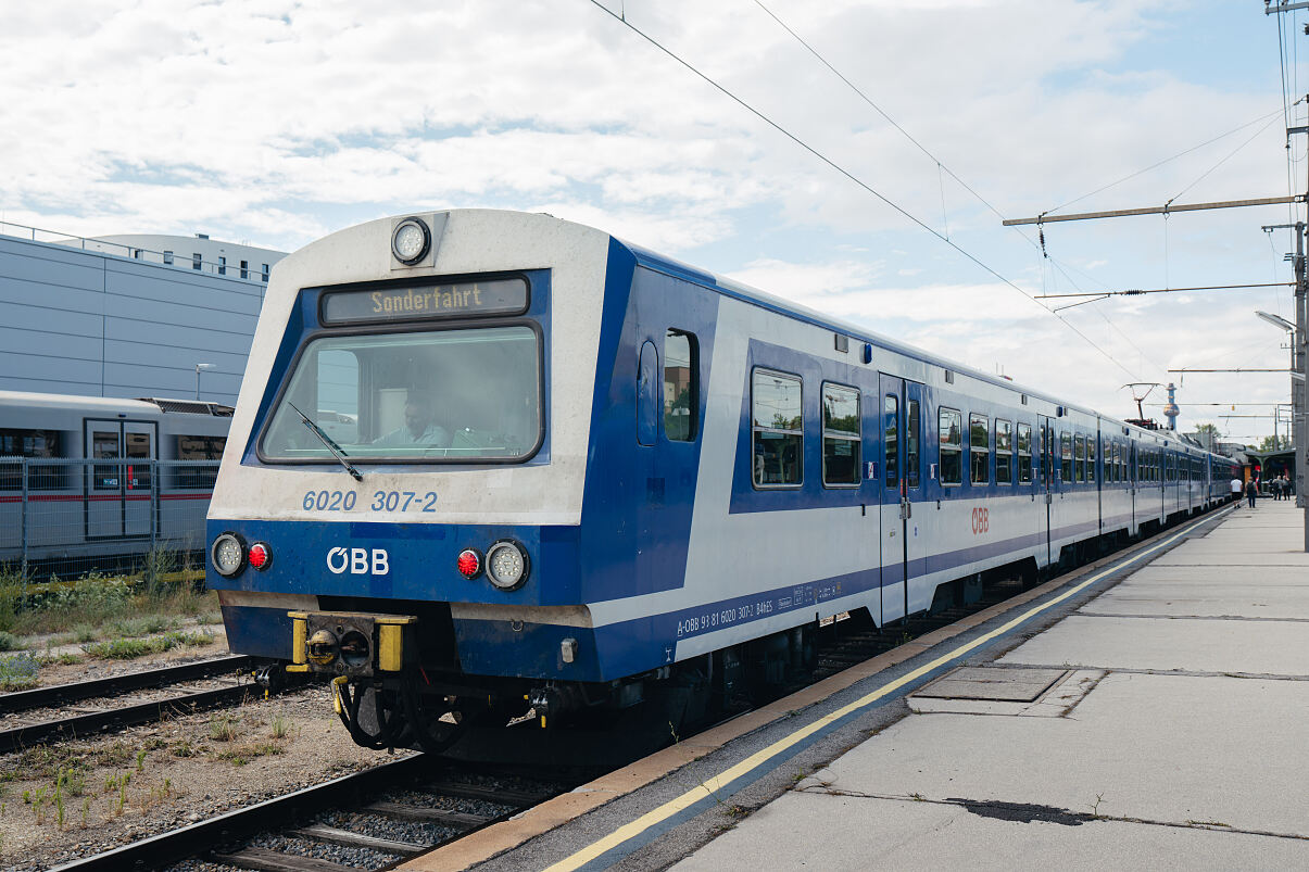 ÖBB retrag din circulație legendara serie 4020 după aproape 50 de ani de serviciu pe S‑Bahn Viena. Cityjet Doppelstock preia rolul de tren principal pe Stammstrecke