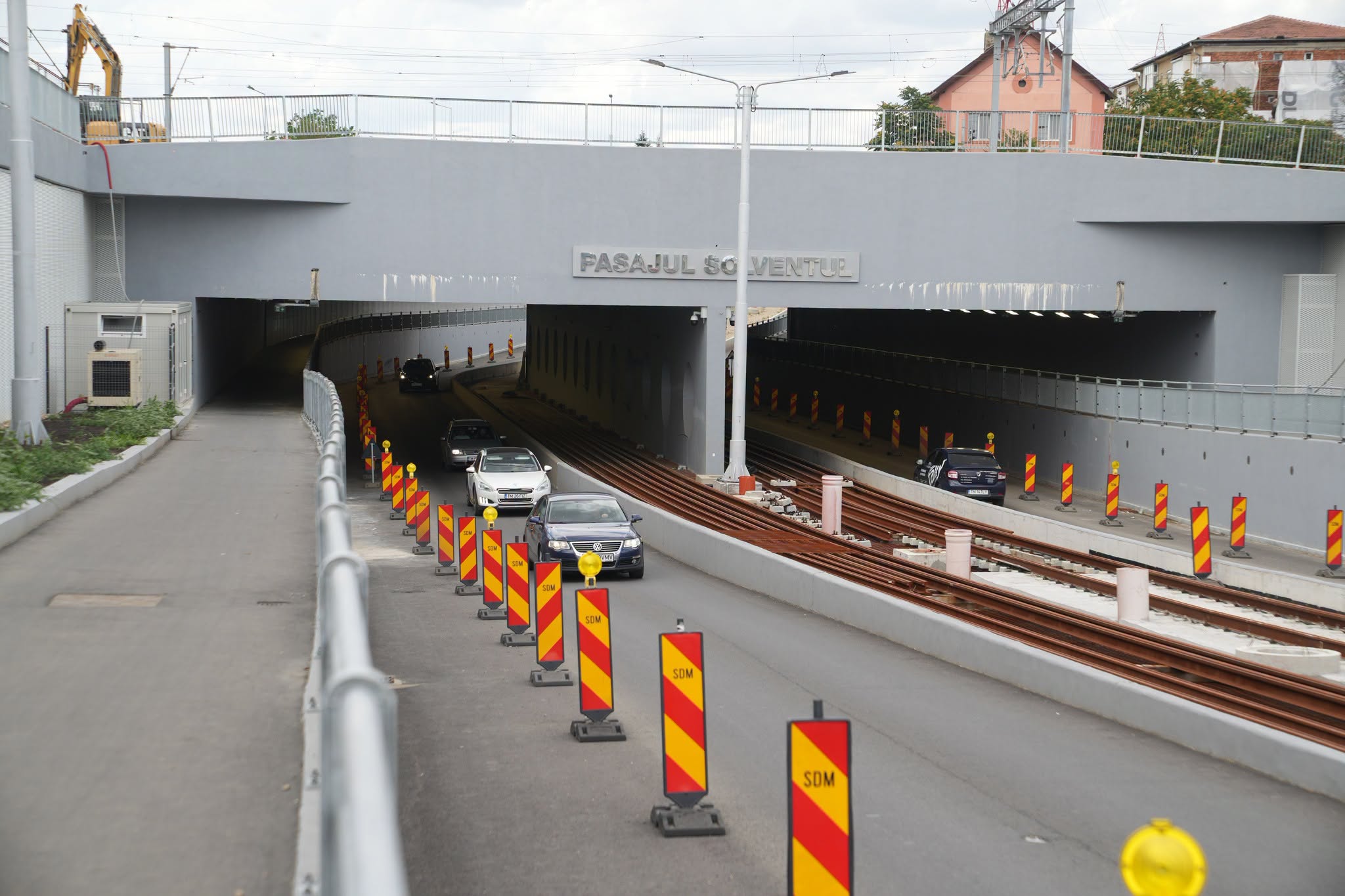 Pasajul Solventul intră în etapa de montare a liniilor de tramvai: Timișoara pregătește conectarea completă a rețelei de transport pe șine