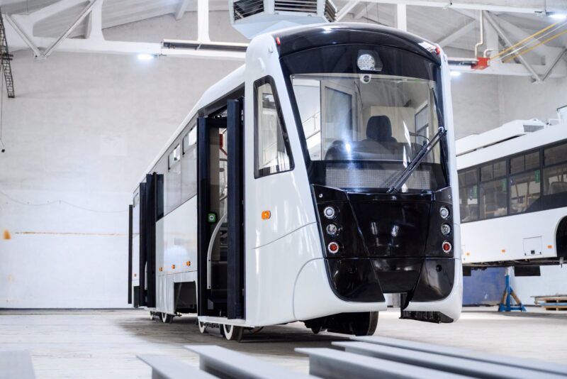 Moldova prezintă conceptul unui railbus electric cu autonomie de 400 km pentru modernizarea transportului feroviar