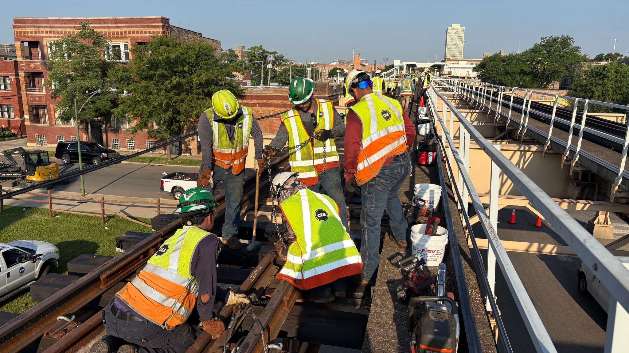 Chicago obține peste 18 milioane de dolari pentru proiectarea lucrărilor de reconstrucție a Forest Park Branch, prin acordul interinstituțional cu IDOT