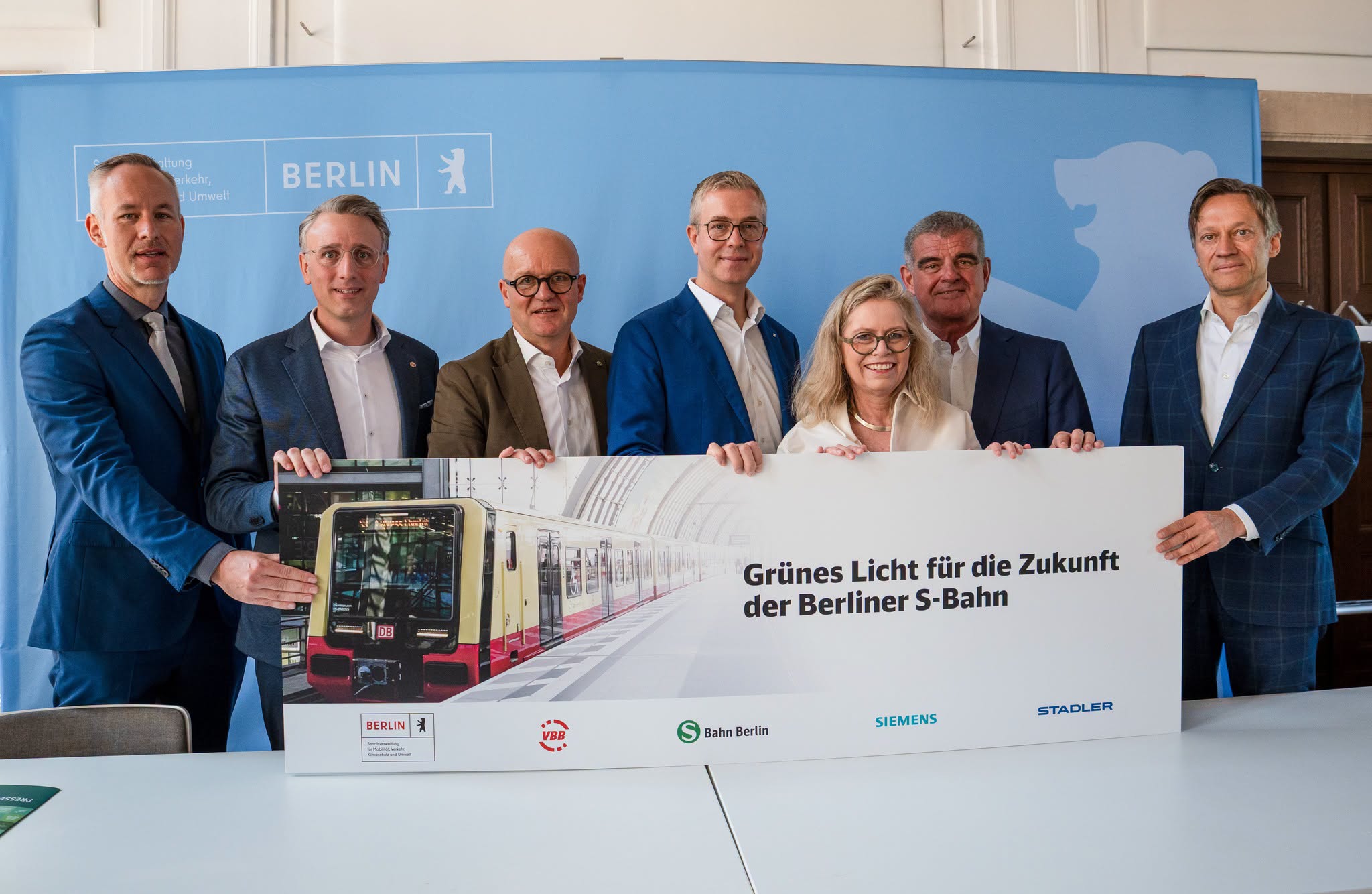 Berlin comandă 350 de trenuri noi S‑Bahn - Stadler și Siemens vor asigura producția și mentenanța pentru următoarele decenii