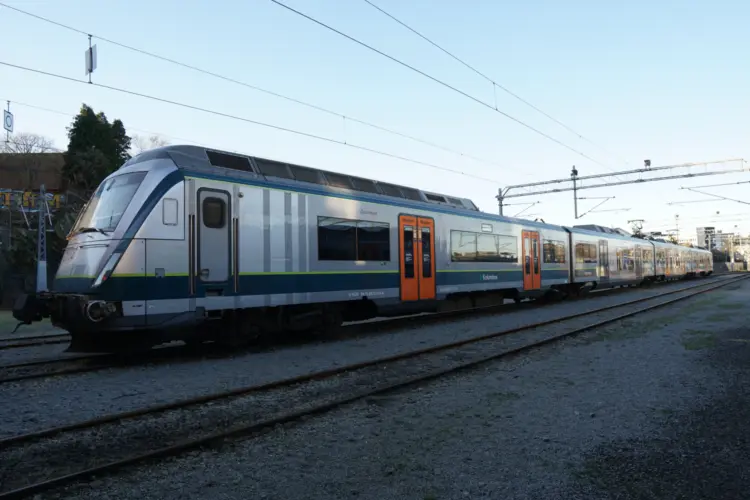 Modernizarea trenurilor din seria 72 aduce primele rezultate vizibile în creșterea fiabilității și punctualității serviciilor feroviare din Norvegia