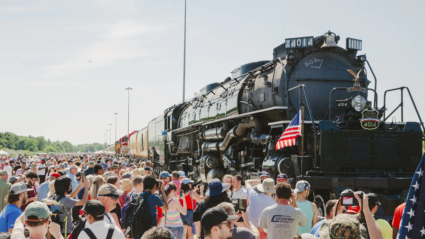 Big Boy 4014 ajunge la Philadelphia pentru aniversarea a 250 de ani ai Statelor Unite, în primul său turneu coast‑to‑coast din istorie