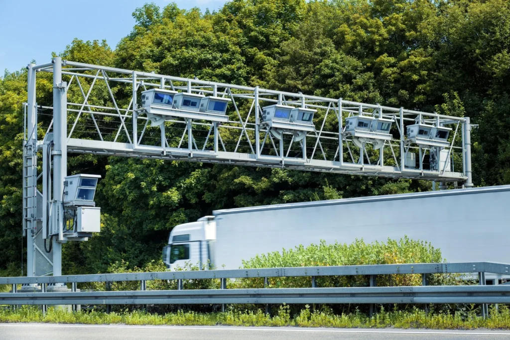 DKV Mobility preia pachetul majoritar al Tolltickets și își extinde puternic afacerea europeană de taxare rutieră