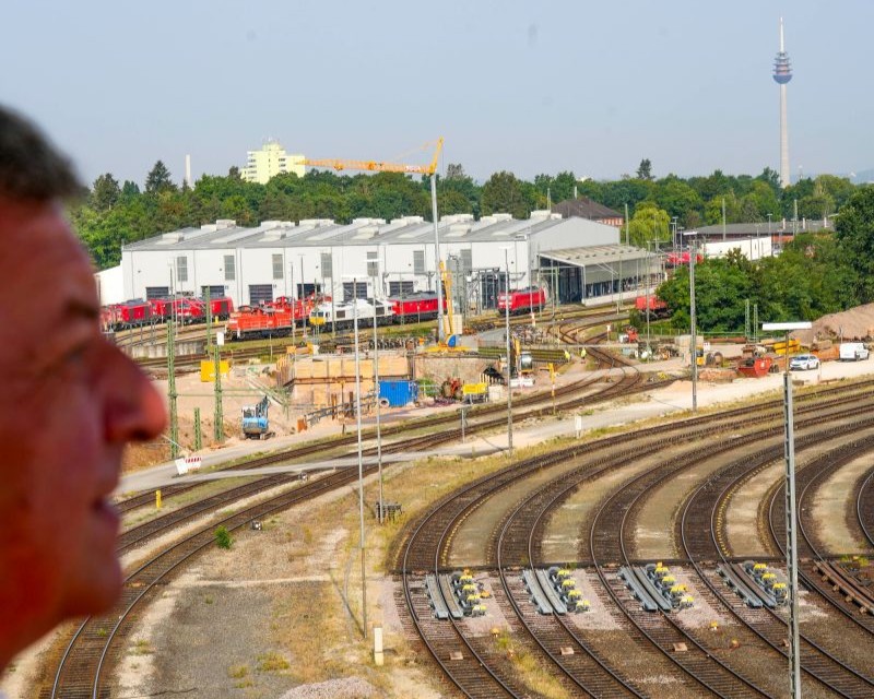 Bavaria confirmă rolul strategic al transportului de vagoane individuale: Bernreiter vizitează triajul DB Cargo Nürnberg