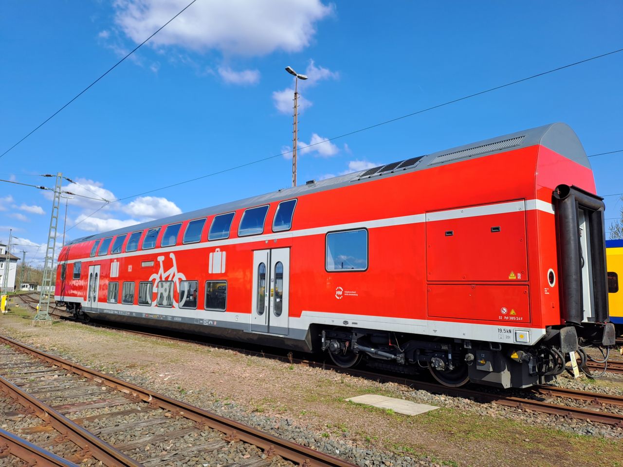 DB Systemtechnik validează frânarea vagoanelor etajate modernizate 752.8 pentru creșterea vitezei la 160 km/h