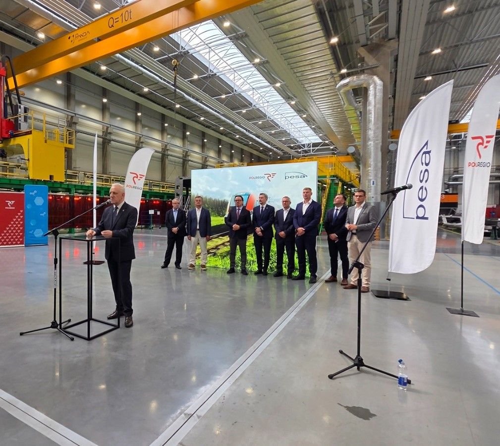 POLREGIO comandă șase rame electrice ELF de la PESA, cu opțiune pentru încă 16 unități în funcție de finanțarea FEnIKS