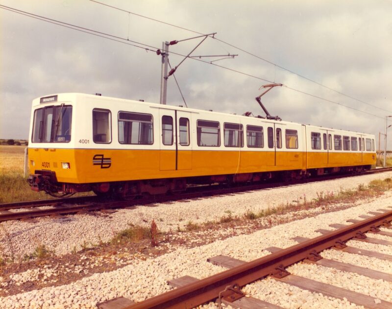 Tyne and Wear Metro împlinește 46 de ani: rețeaua emblematică a nord‑estului Angliei intră într‑o nouă eră cu trenurile Stadler