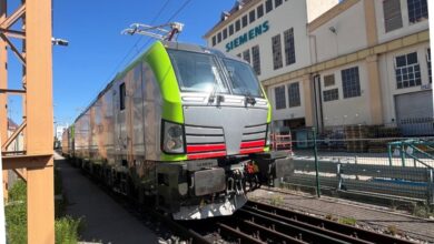 BLS Cargo finalizează recepția primelor două locomotive Vectron A73 X‑Load în München‑Allach. Flota se extinde cu zece unități noi, pregătite pentru exploatare din Spiez