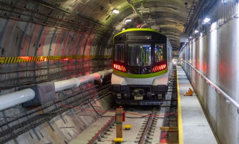 Alstom finalizează primele teste automate la viteză redusă pe linia aeroportuară REM
