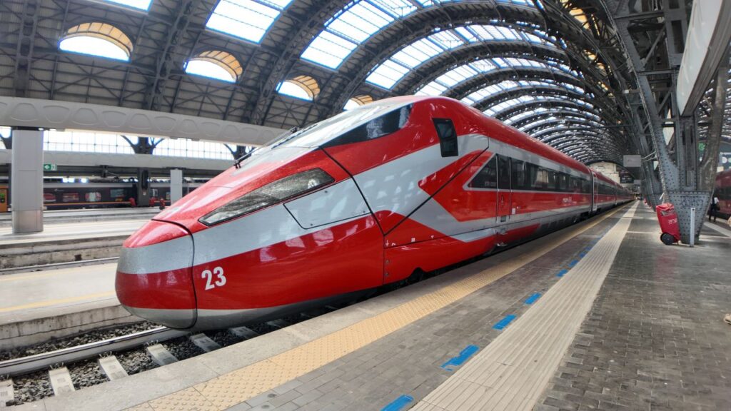 Hitachi Rail va livra 19 trenuri de mare viteză pentru Trenitalia France, inclusiv pentru viitoarea linie Paris–Londra din 2029