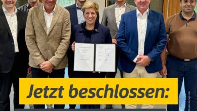 Linia Tübingen–Horb intră în etapa decisivă: acordul de planificare este semnat, iar electrificarea, noile stații și creșterea frecvenței trenurilor vor transforma mobilitatea în Neckar-Alb