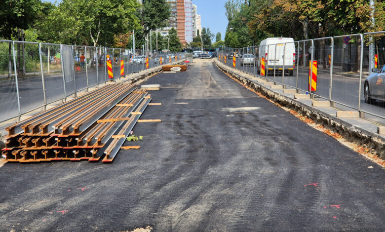 Lot 1 modernizare linii tramvai - PORR începe montarea noilor șine pe Bulevardul Basarabia. Tronsonul este esențial pentru a redeschide loturile finalizate 9 și 10