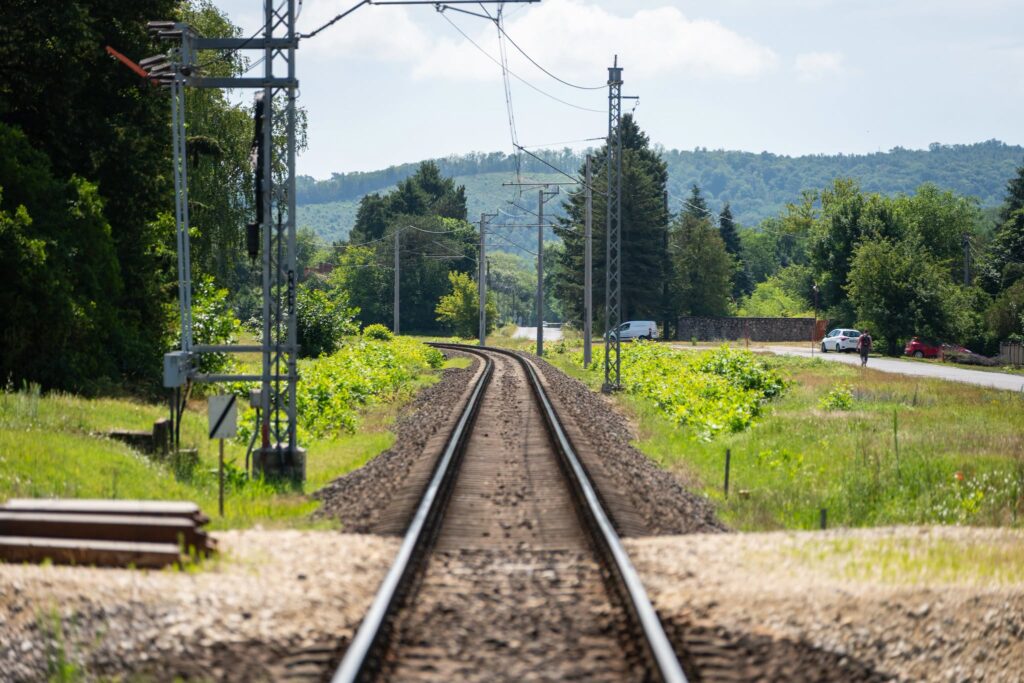 Începe construcția deltavagonului Zalaszentiván: conexiune feroviară de 1,5 km care va scurta timpii de parcurs între Szombathely și Zalaegerszeg